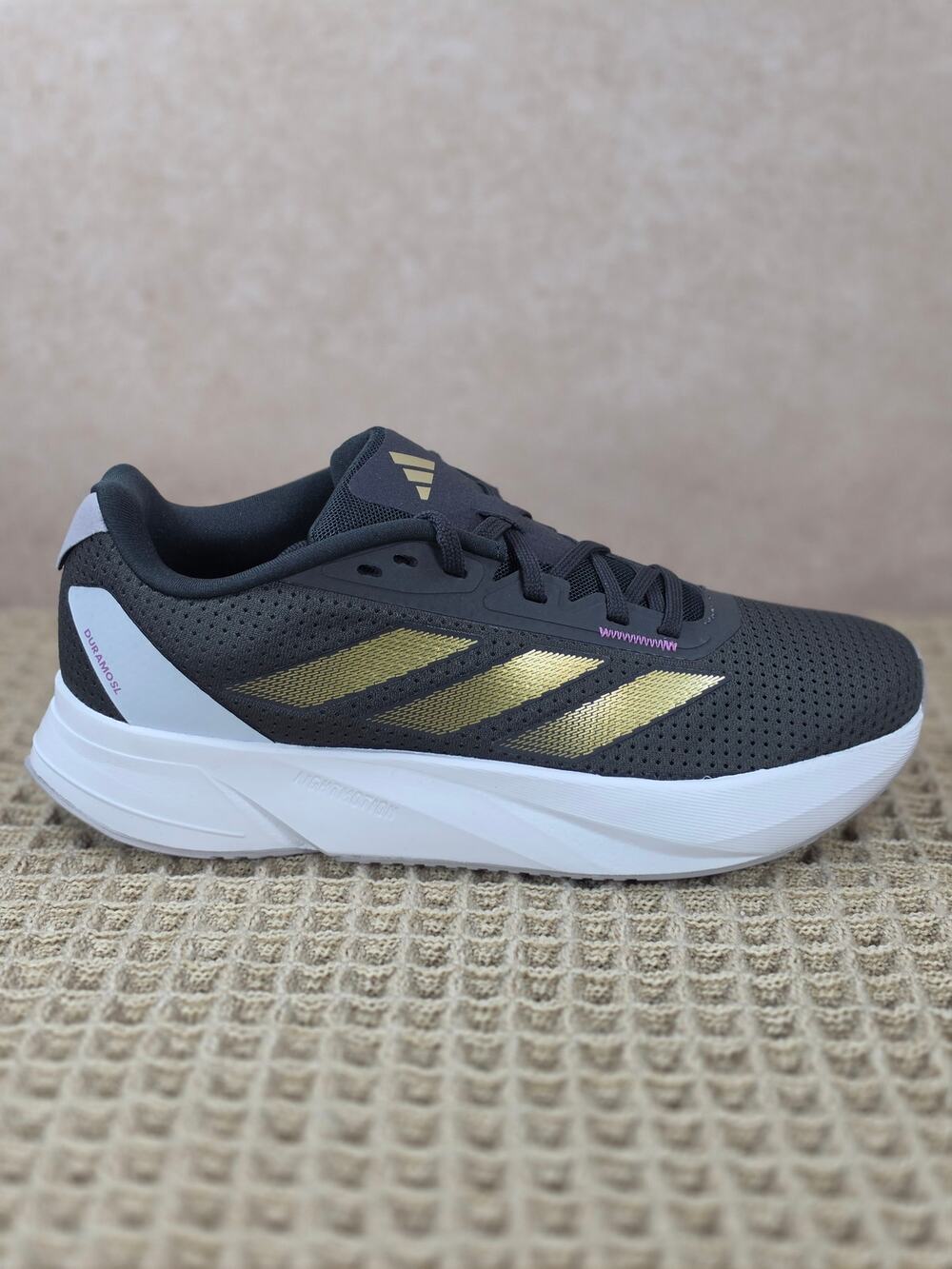 Adidas Duramo SL W IF9474 Women’s 7.5 Black Gold White – Brand New